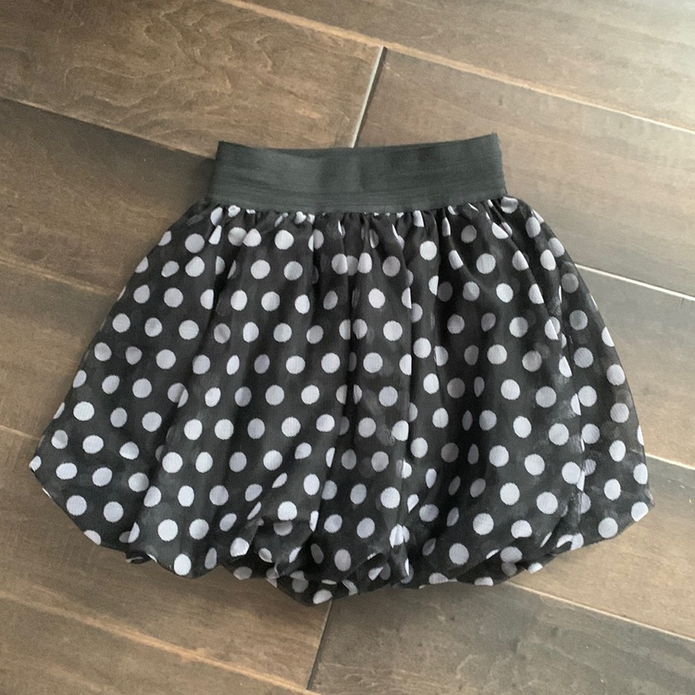 NWOT Children’s Place polka dot skirt. Never worn